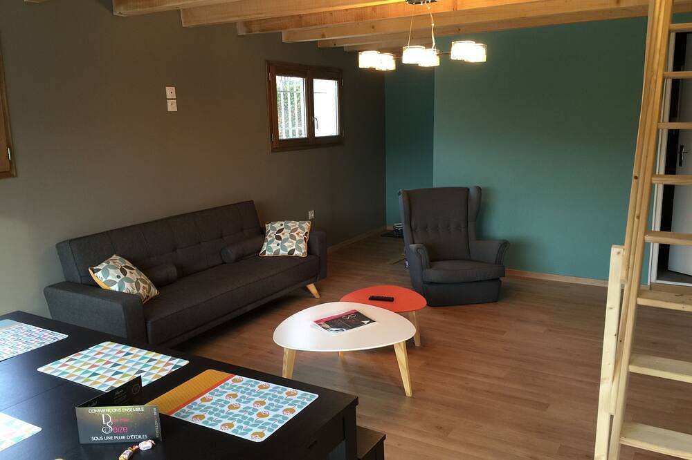 Loft à la campagne au Domaine de Suzel avec piscine in Vignieu, Région de La Tour-du-Pin