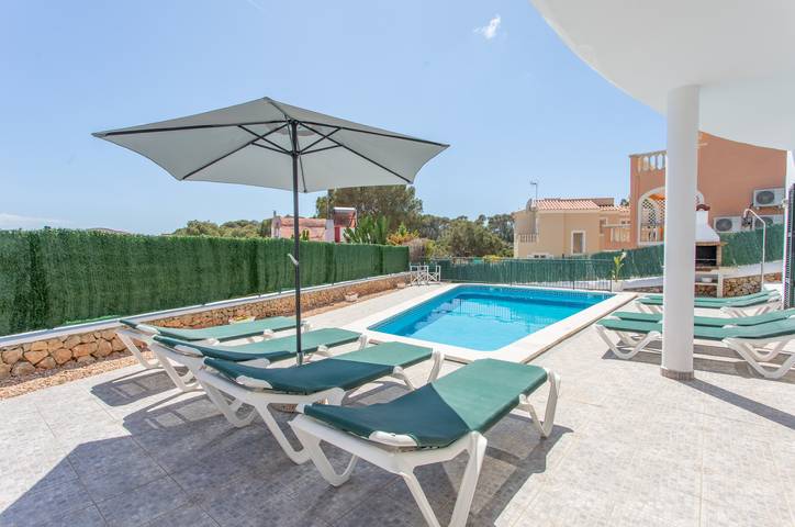 Chalet para 8 personas, con Balcón además de Terraza y Jardín en las Islas Baleares - 4