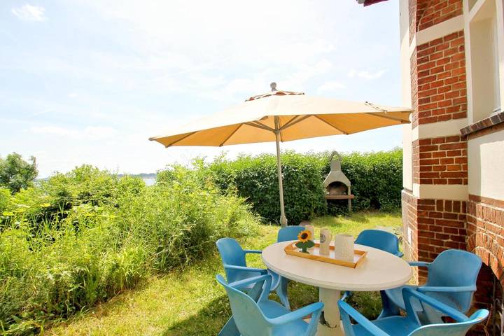 Ferienhaus für 6 Personen, mit Terrasse und Garten in Altefähr - 3