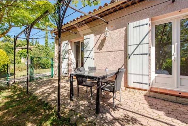 Appartement de vacances pour 4 personnes, avec vue ainsi que terrasse et jardin, animaux acceptés
