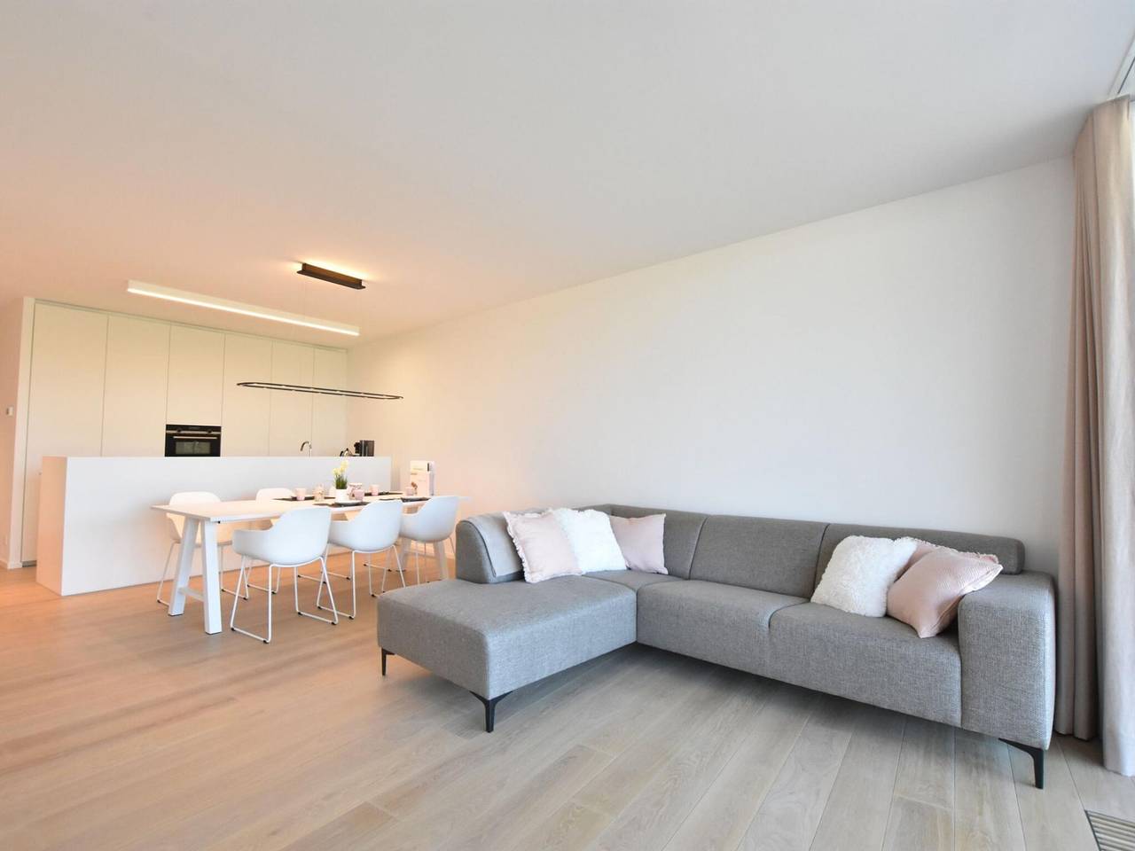 Appartement entier, Luxury apartmenet in De Panne directly by the sea in La Panne, Côte belge