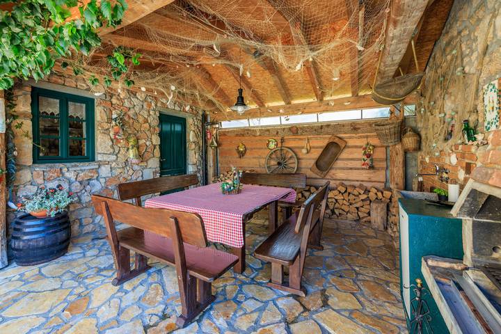 Villa für 14 Personen, mit Sauna und Pool in Crikvenica