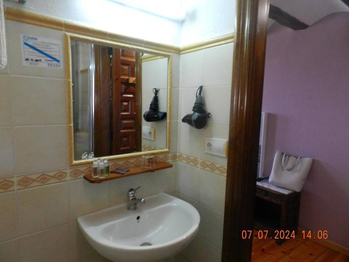 Hotel para 2 personas, con jardín en Alfoz de Burgos - 4