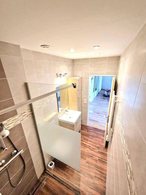 Gîte pour 3 personnes, avec Vue dans Office De Tourisme D Evian Les Bains - 3