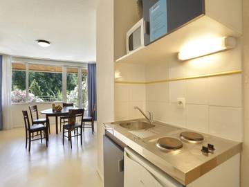Appartement De Vacances pour 6 Personnes dans Vallon-Pont-d'Arc, Gorges de l’Ardèche, Photo 2