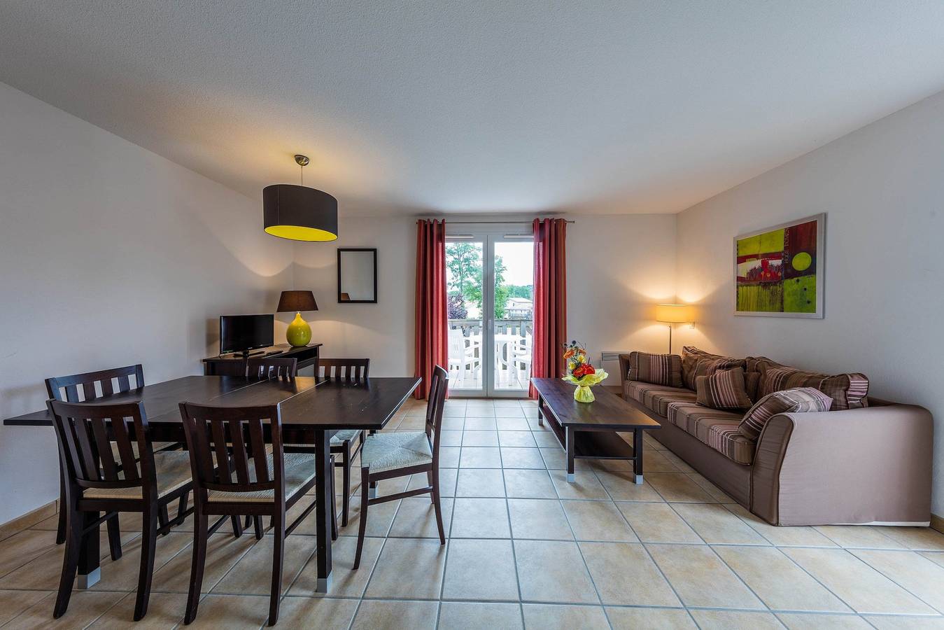 Apartamento entero, Apartamento de vacaciones para 6 personas con piscina in Barbaste, Nérac region