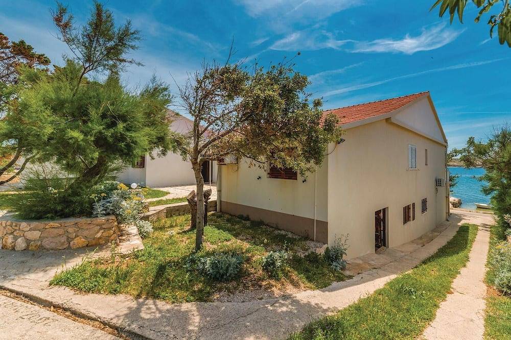 Appartamento intero, Grazioso appartamento a Kustici con. in Kustići, Pag