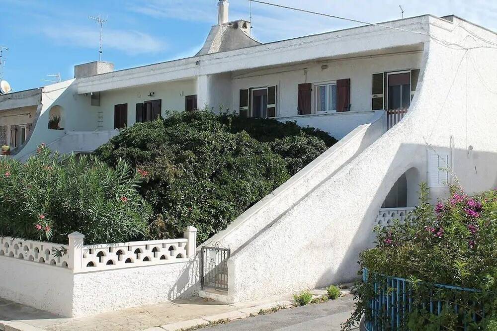 Appartamento intero, Monolocale nel cuore del centro storico di  Ostuni in Marina di Ostuni, Salento