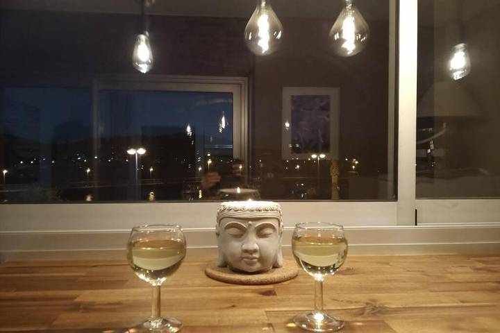 Gîte pour 3 personnes, avec piscine ainsi que vue et terrasse dans Plage La Favière - 3