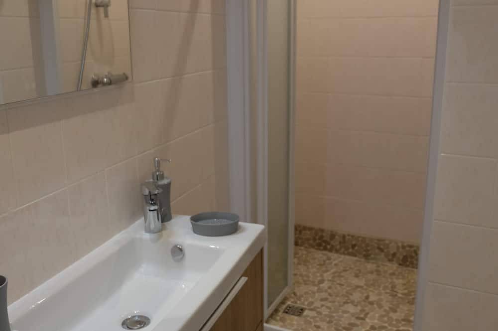 Appartement de plain pied classé 2 * à 100 mètres de la mer in Fouesnant, Côte de Cornouaille