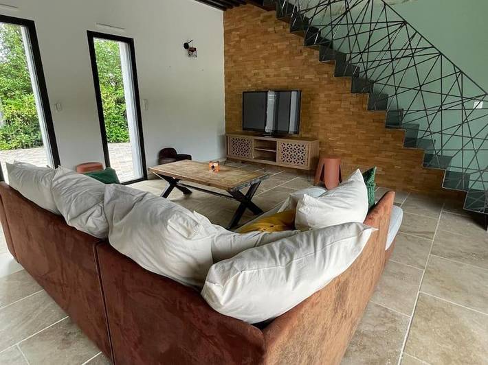 Location de vacances pour 13 personnes, avec jardin et piscine à Joué-lès-Tours - 4