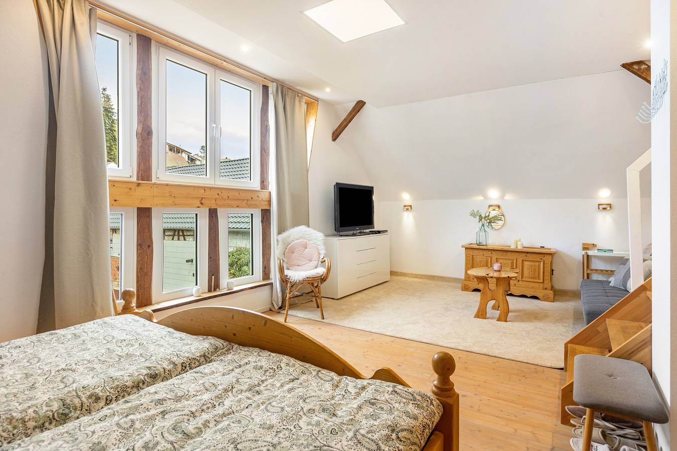 Ganze Wohnung, Ferienwohnung in 'Anni's Ferienhaus' mit privater Terrasse und Wlan in Hohenahr, Naturpark Lahn-Dill-Bergland