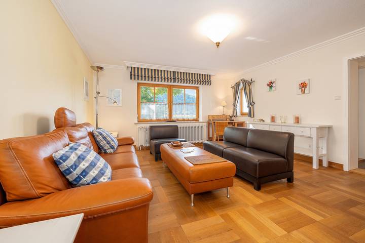 Ganze Ferienwohnung, Ferienhaus Achendamm - Sylt Ferienhaus Achendamm vier separate Schlafzimmer und Bäder in Schleching, Bayerische Alpen
