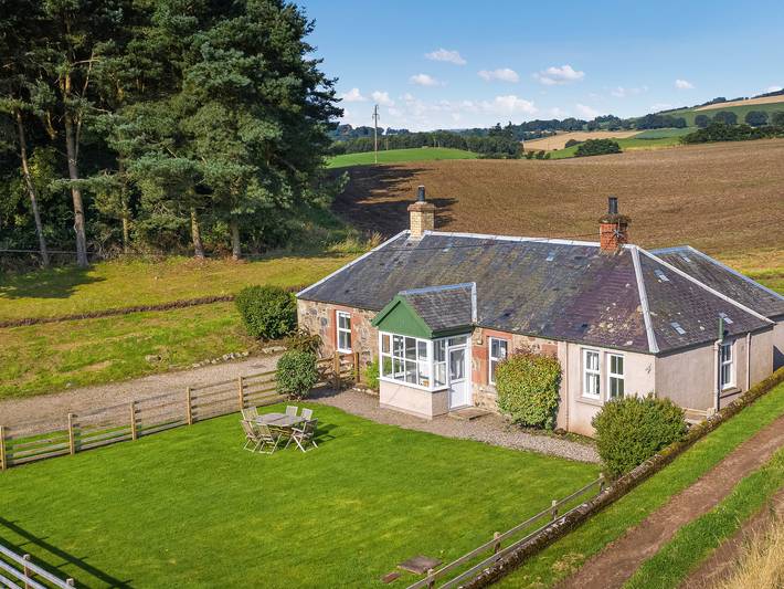 Cottage for 5 people, with garden in Perthshire