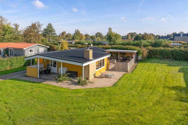 Ferienhaus für 4 Personen, mit Terrasse und Garten in Skovmose