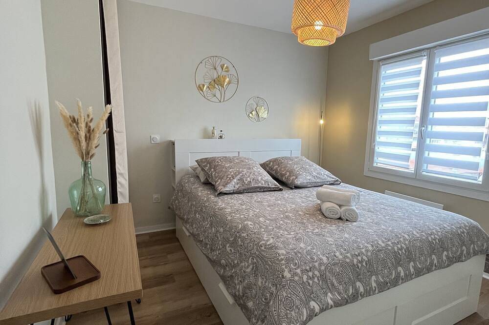Entire apartment, ⛱️🏄‍♂️ T3 apartment \"4 / 6\" people center beach seafront Hendaye 🌊⛵️ in Hendaye, Bayonne region