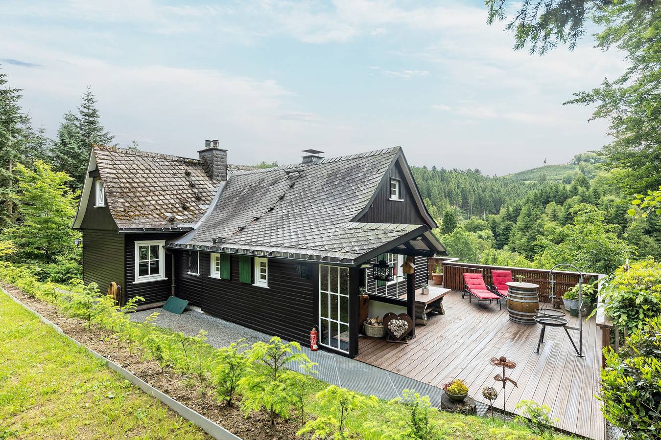 Maison de vacances 'Tannenhäuschen' avec vue sur les montagnes, terrasse privée et Wi-Fi in Schmallenberg, Arrondissement du Haut-Sauerland