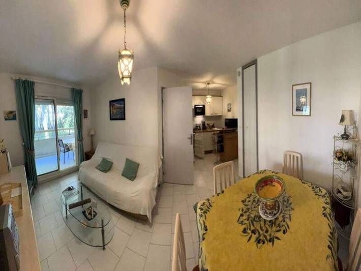 Gîte pour 6 personnes, avec piscine dans La Coudoulière - 4