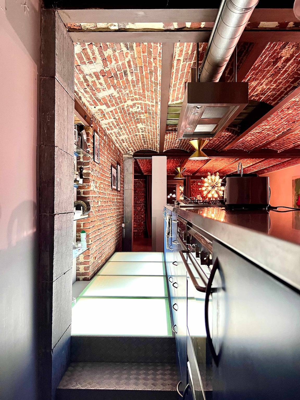 Entire apartment, Beautiful lovely Loft for 3 people from 3 min to Manneken Pis in Brussels, Brussels region