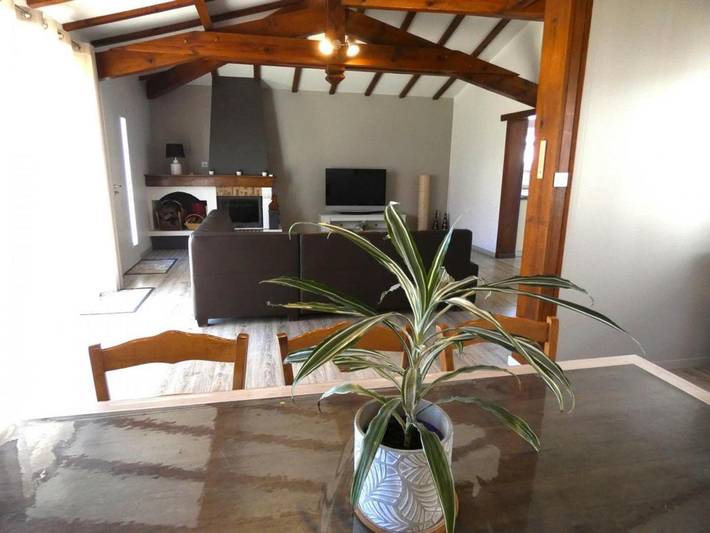 Location de vacances pour 6 personnes, avec terrasse à Toulouzette