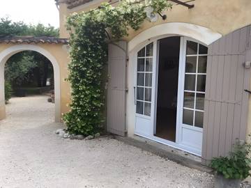 Maison De Vacances pour 3 Personnes dans Apt, Parc naturel régional du Luberon, Photo 1