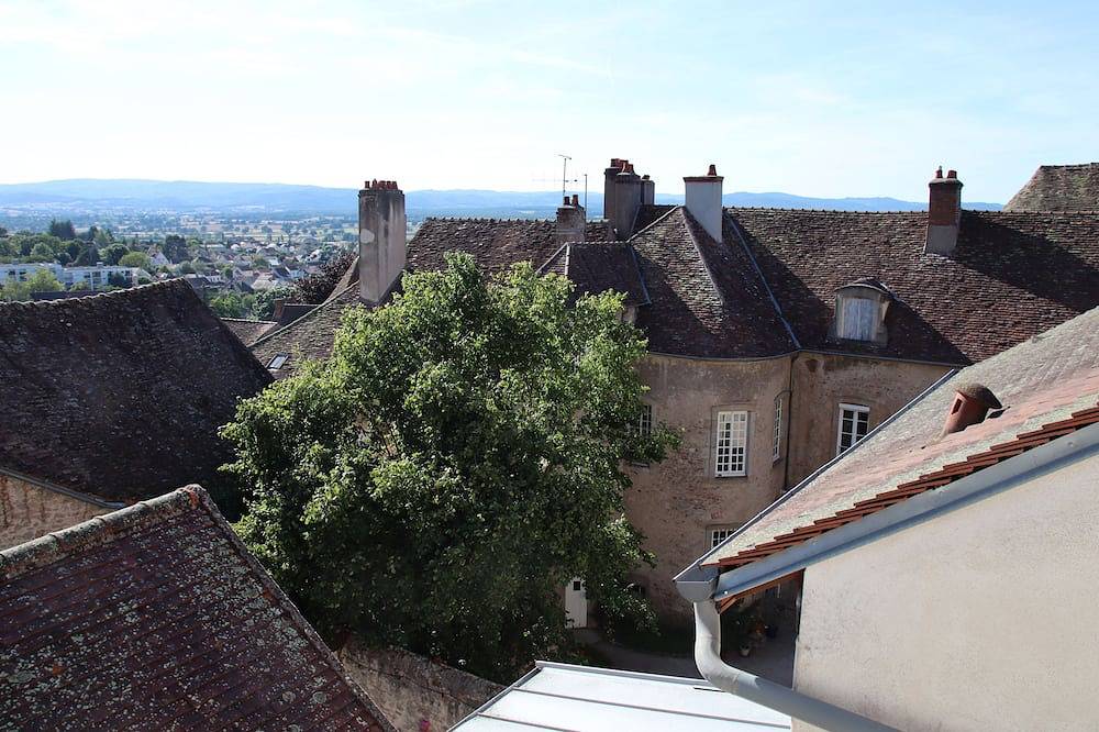 Ganze Wohnung, Nenuphar in Hauts Quartiers in Autun, Autun und Umgebung
