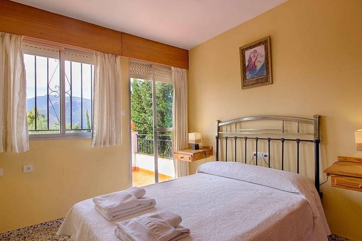 Sortes Ana Órgiva in Órgiva, Alpujarras