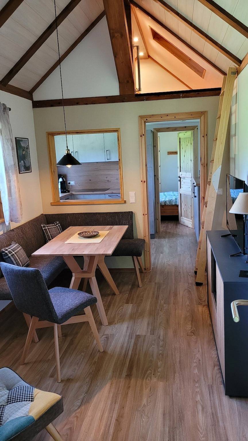 Ferienhaus 'Bienenhaus' mit privater Terrasse, privatem Garten und Wlan in Dornhan, Mittlerer Schwarzwald