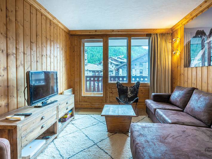 Gîte pour 8 personnes, avec balcon, animaux acceptés dans Office De Tourisme De Val D Isere - 3