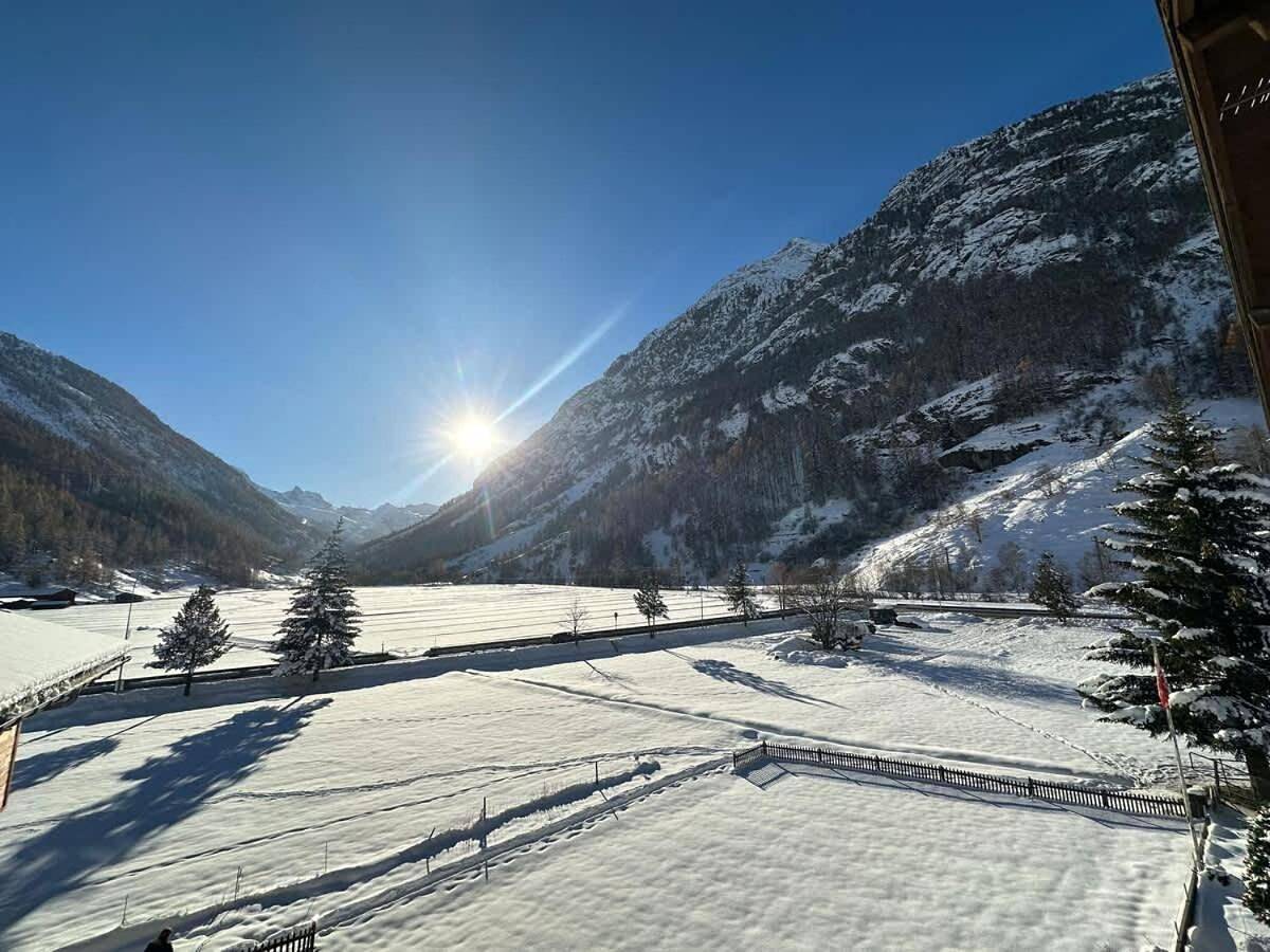 Ganze Wohnung, Breathtaking View Apartment near Zermatt with Parking in Täsch, Walliser Alpen