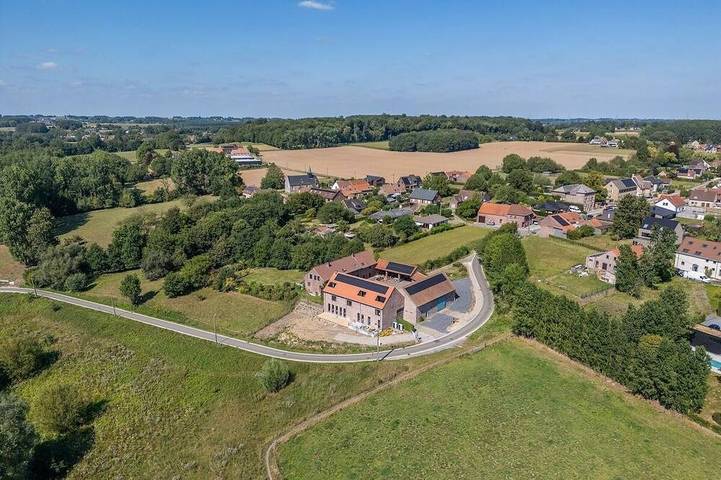 Ferienhaus für 20 Personen, mit Balkon und Garten - 1