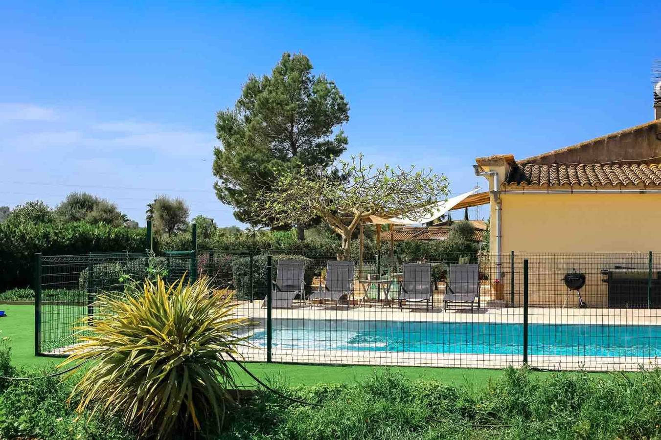 Cottage familial Sa Vinya avec piscine privée, terrasse, Wi-Fi et jardin à Campos, Majorque in Campos, Majorque du Sud
