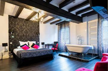Hôtel pour 2 personnes, avec jardin et piscine à Bléré