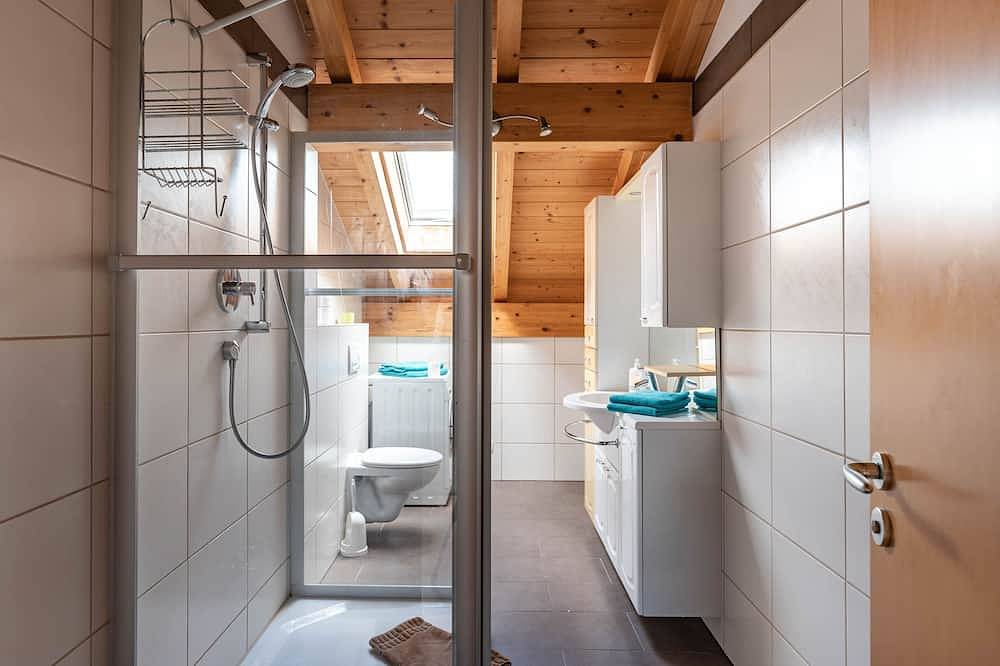 Ganze Wohnung, Birkeneck 1 (Dg), castle view dream holiday apartment in Neuschwanstein, Schwangau