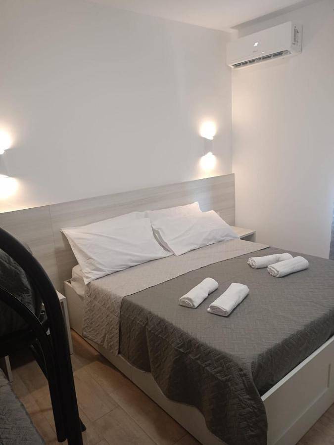 Bed and breakfast per 4 persone, con terrazza - 1