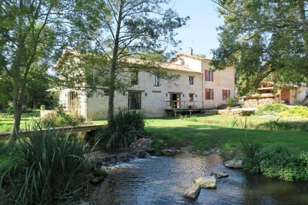 Le Moulin de Charzay, Éco-gîte Familial en Deux-sèvres, Nouvelle Aquitaine in Mazières-sur-Béronne, Niort region