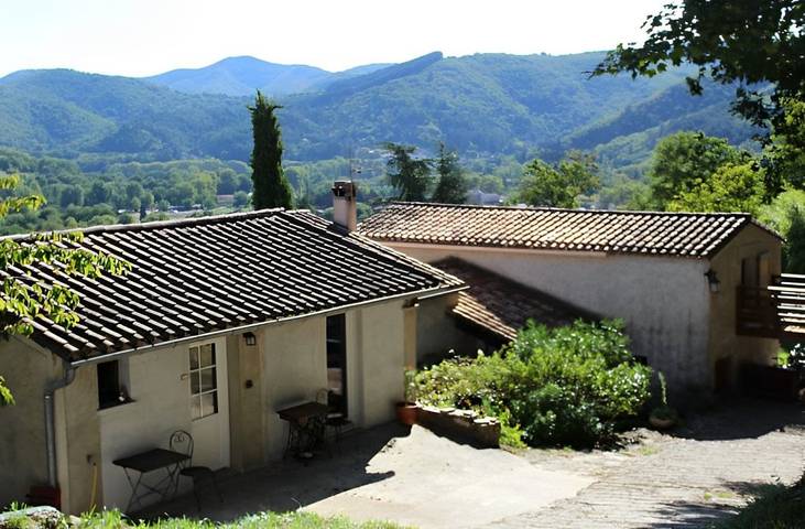 Chambre d’hôte pour 2 personnes, avec jardin et piscine