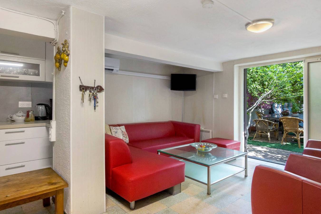 Ganze Wohnung, Appartement 'Sunnybeach Laciotat Pool Ac Parking' mit privatem Pool, Wlan & Klimaanlage in La Ciotat, Marseille und Umgebung