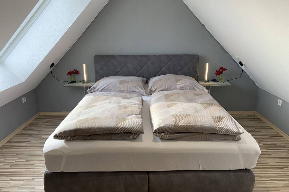 Ganze Wohnung, Moderne Maissonetten Ferienwohnung (60qm) mit eigenem Balkon in Schöllkrippen, Spessart-Mainland