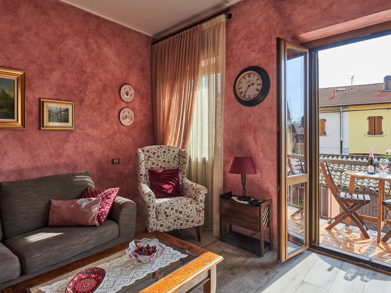 Ganze Wohnung, Il Castello in Morosolo, Casciago