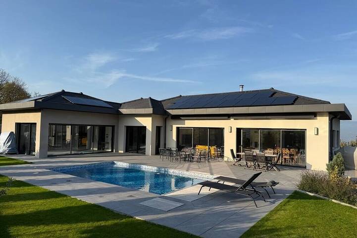 Villa für 8 Personen, mit Pool und Whirlpool - 1