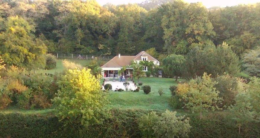 Chambre d’hôte pour 2 personnes, avec jardin et piscine dans Oise