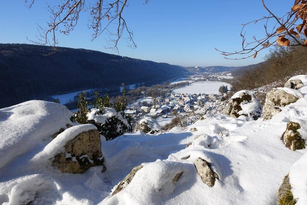 Fewo Lehner - Ferienwohnung Felsenblick mit Balkon in Riedenburg, Altmühltal