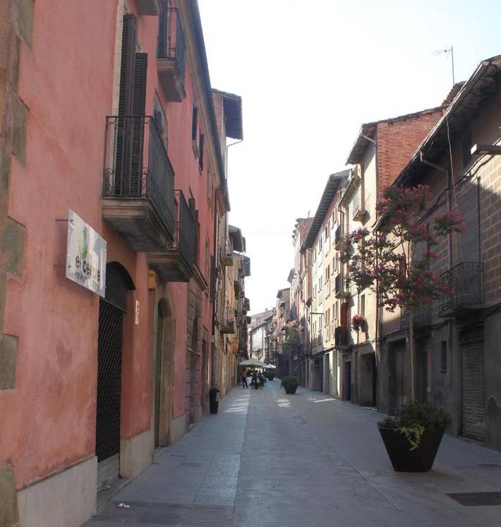 Gîte pour 4 personnes, avec balcon et jacuzzi à Vic - 3