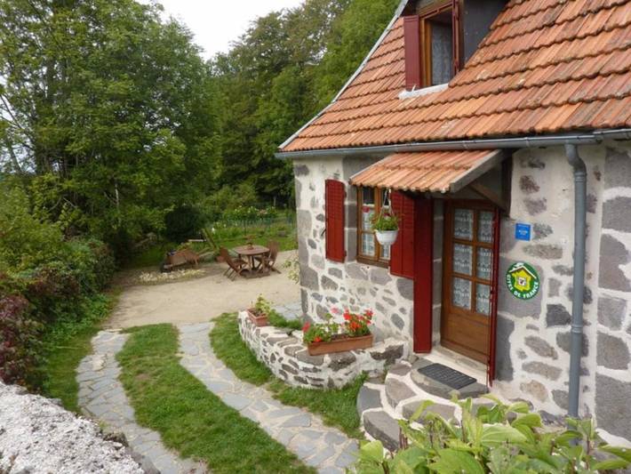 Location de vacances pour 2 personnes, avec jardin à Drugeac