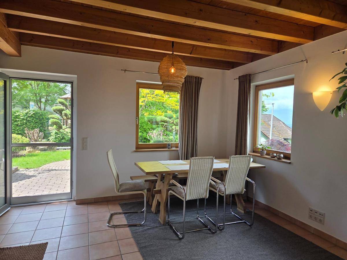 Appartement entier, Gemütliche Wohnung mit Terrasse mit tollem Fernblick in Alzenau, Spessart-Mainland