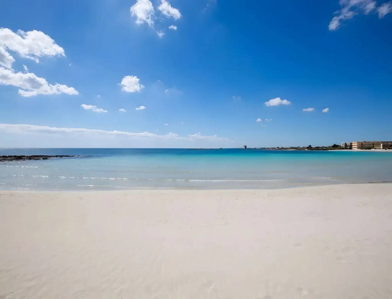 Casa Vacanze 'La Pergola Mare' con Giardino Privato e Aria Condizionata in Porto Cesareo, Golfo di Taranto