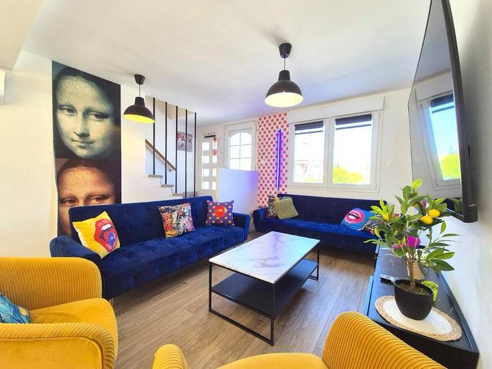 Gîte pour 10 personnes, avec Terrasse et Jardin à Tinqueux - 3