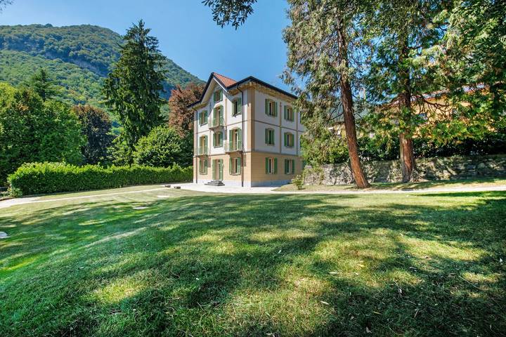 Villa voor 7 personen, met Tuin aan het Comomeer