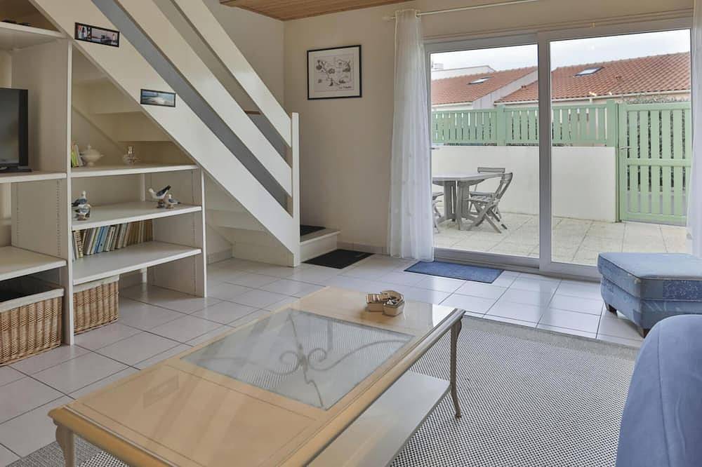 L'Échappée Chaumoise  Maison Cosy à 70m de la Plage in Les Sables-d'Olonne, Vendée